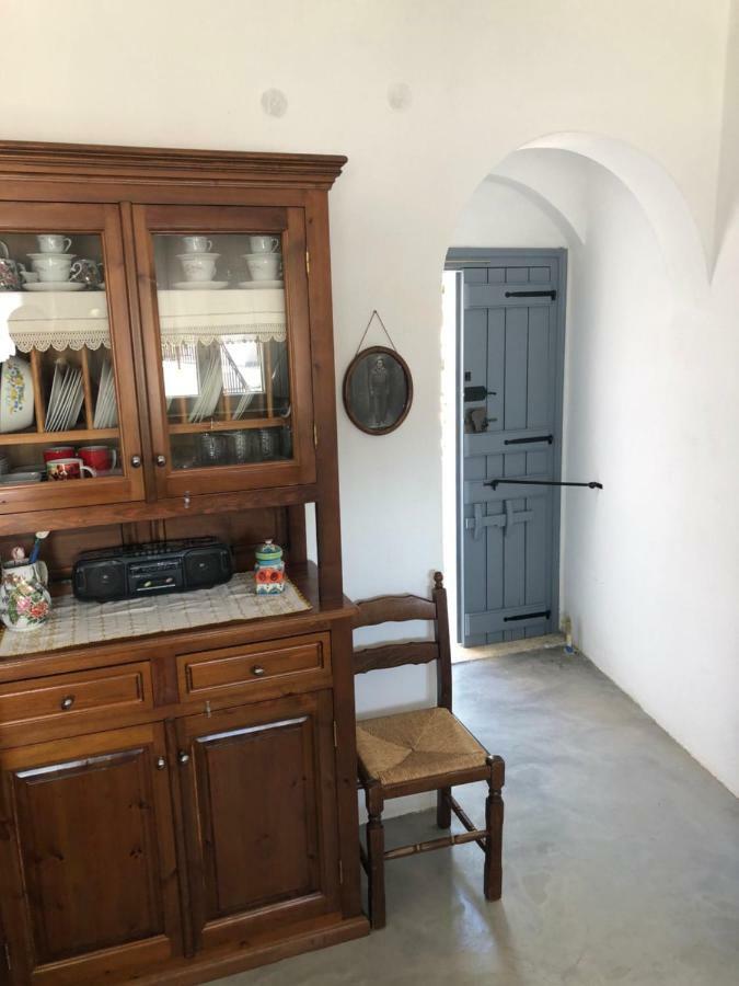 Traditional House - Apeiranthos Naxos Aperathos Exterior photo