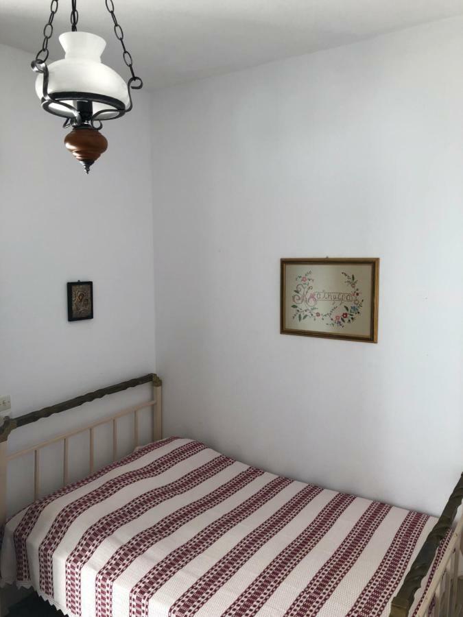 Traditional House - Apeiranthos Naxos Aperathos Exterior photo